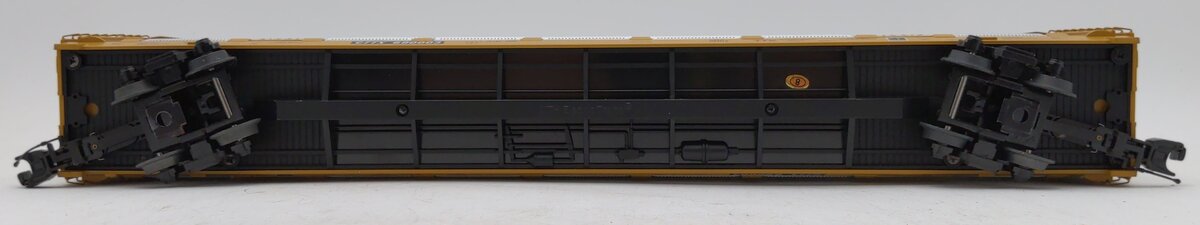 MTH 20-95151 O CSX Enclosed Corrugated Auto Carrier - 3-Rail - Premier®