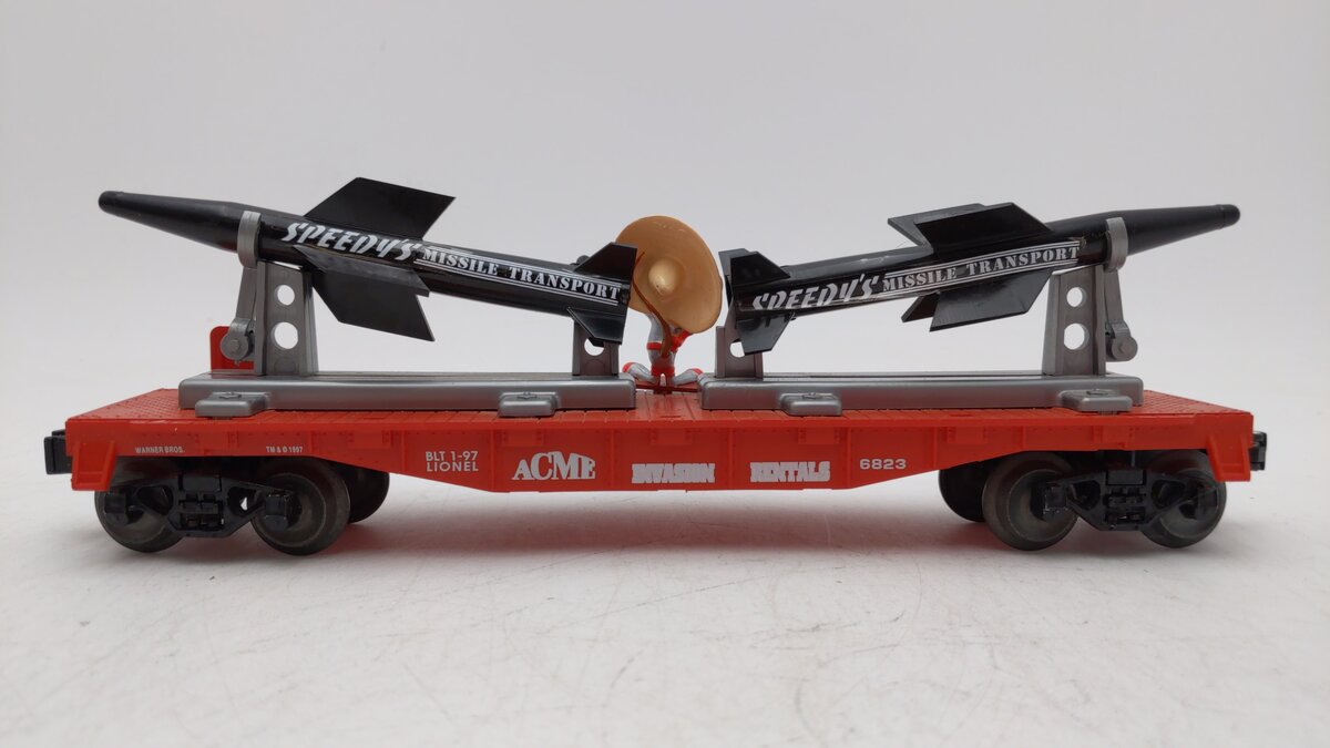 Lionel 6-16980 O Gauge WB Speedy Gonzales Missile Flatcar #6823 LN/Box