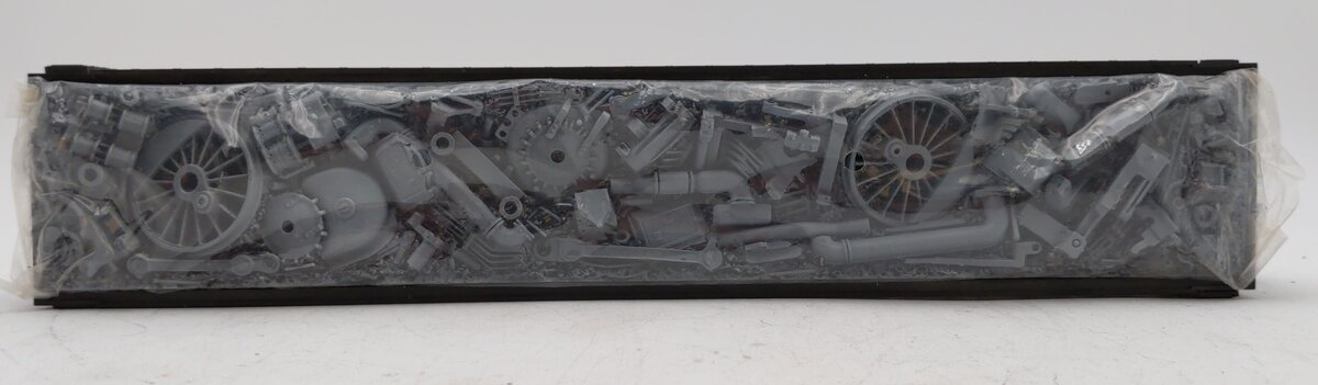 MTH 20-90015D O Gauge Chesapeake & Ohio Gondola Car w/Junk Load LN/Box