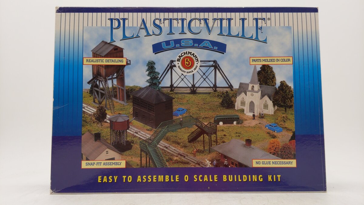 Bachmann 45983 O Plasticville Hobo Jungle 2-Shacks/Boxcar & Outhouse BuildingKit