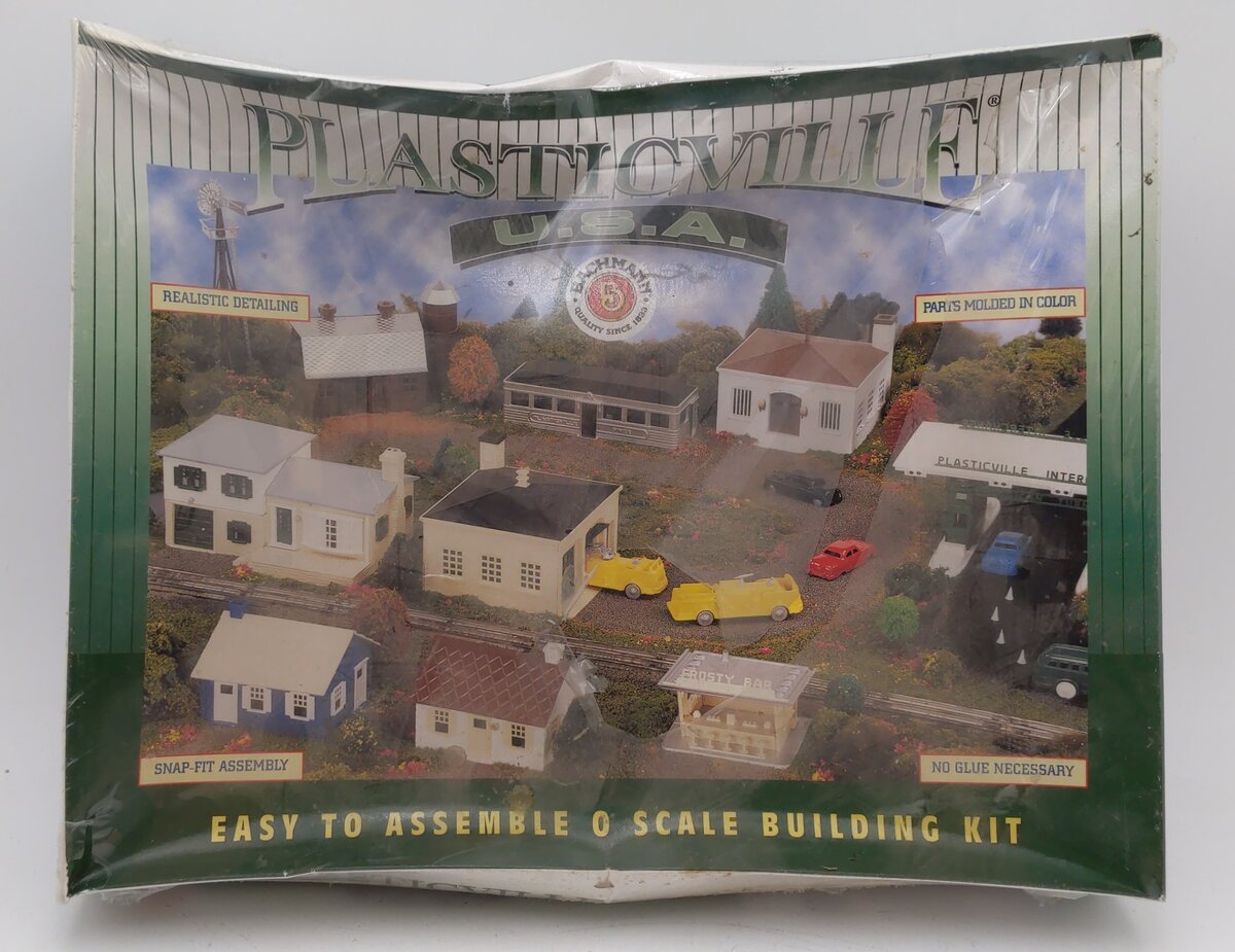 Bachmann 45610 O Plasticville Fire House with Vehicles Kit