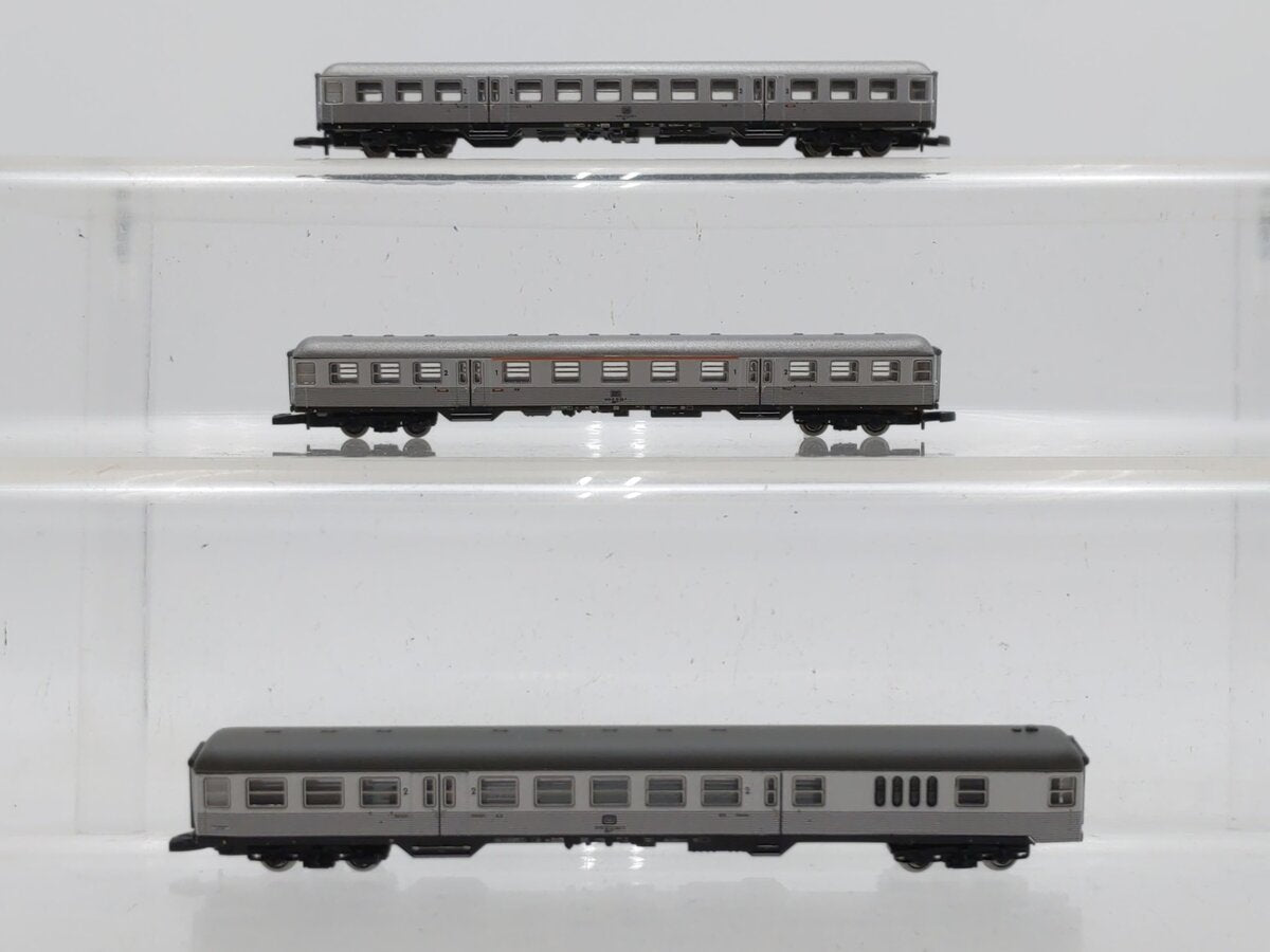 Marklin 87189 Z German Federal RR Rabbit Hutch Commuter Service Car (Set of 3)