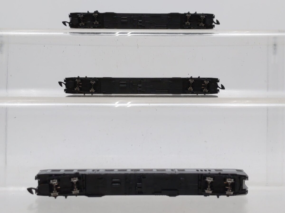 Marklin 87189 Z German Federal RR Rabbit Hutch Commuter Service Car (Set of 3)
