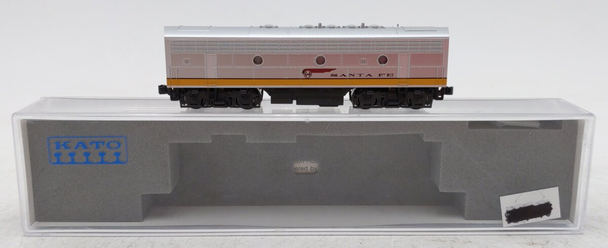 Kato 176-2215-LS N Santa Fe Freight Bonnet Diesel Locomotive with LokSound DCC