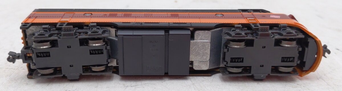 Kato 176-2302-LS N Milwaukee Road EMD FP7A Diesel Locomotive #90C