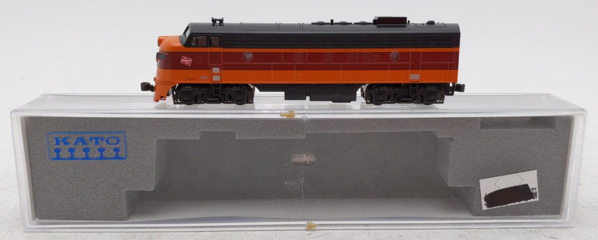 Kato 176-2302-LS N Milwaukee Road EMD FP7A Diesel Locomotive #90C