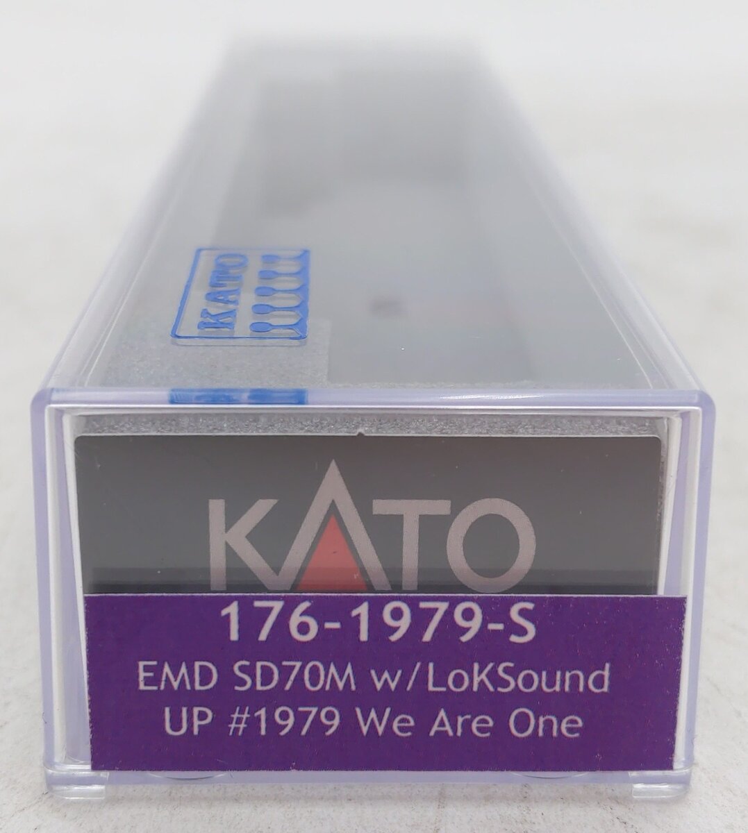 Kato 176-1979-S N UP EMD SD70M Flat Radiator Diesel Loco with DCC