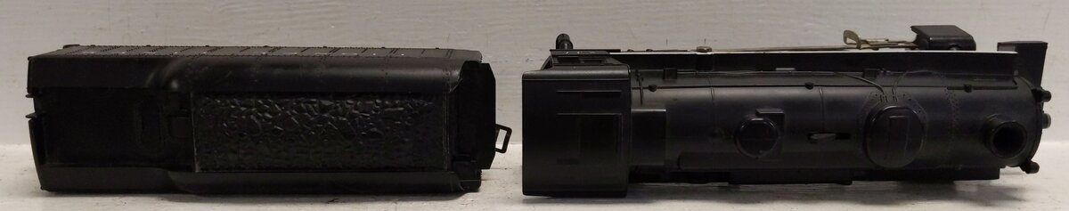 Lionel 237 Vintage O 2-4-2 Plastic Scout Steam Locomotive W/ Lionel LinesTender VG