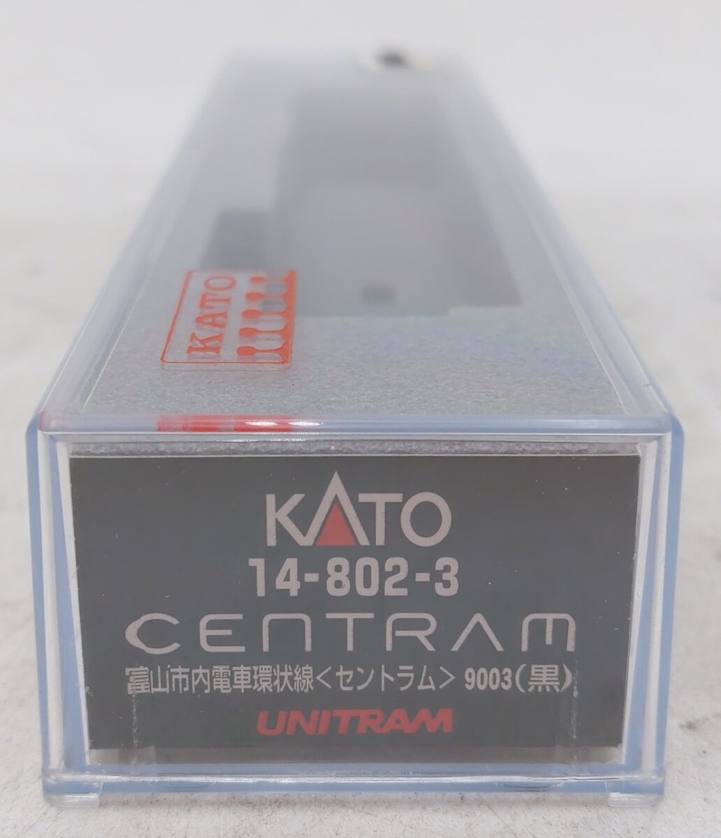 Kato 14-8023 Kato 14-802-3 Black Centram Articulated Light Rail Set # 9003