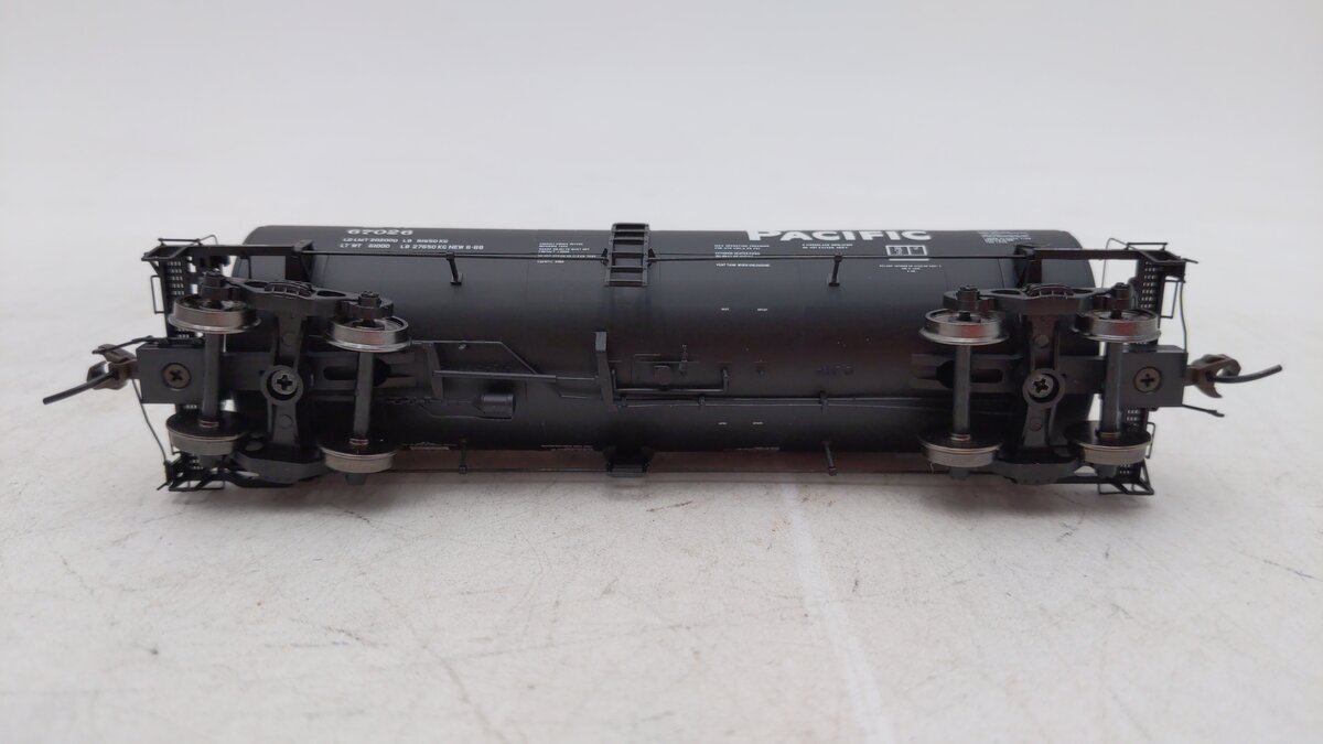 Atlas 20003192 HO Southern Pacific 17,600 Gallon Corn Syrup Tank Car #67026