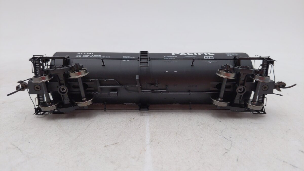Atlas 20003191 HO SP 17,600 Gallon Corn Syrup Tank Car - Cargill Style #67700