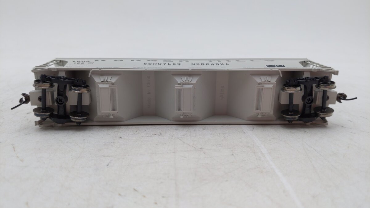 Atlas 20003476 HO Wagner Mills ACF 4650 Centerflow Covered Hopper #106