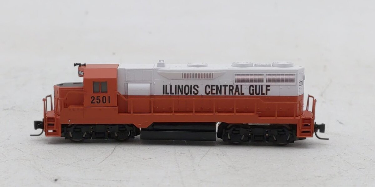 Micro-Trains 98101131 Z ICG GP35 Powered Diesel Locomotive #2501