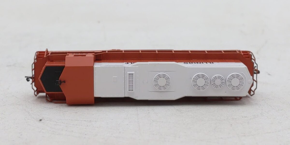 Micro-Trains 98101131 Z ICG GP35 Powered Diesel Locomotive #2501