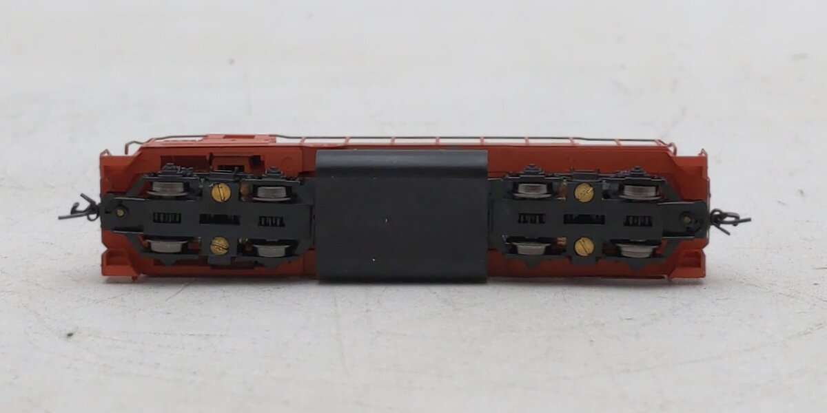Micro-Trains 98101131 Z ICG GP35 Powered Diesel Locomotive #2501