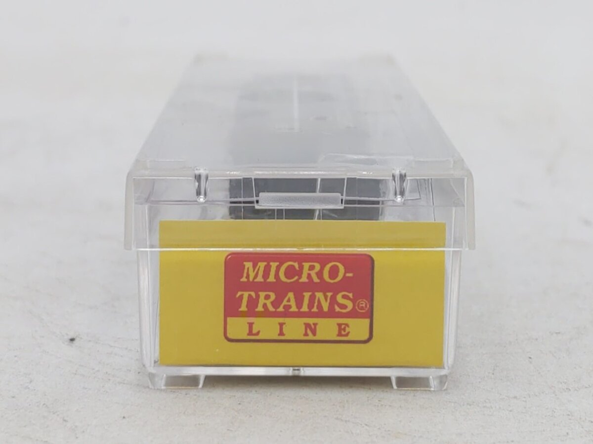 Micro-Trains 98002352 Z Scale NP EMD F7B Powered Diesel - Standard DC #6513B