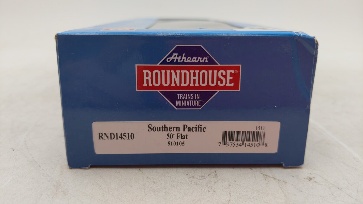 Roundhouse 14510 HO Southern Pacific 50' Flat Car w/Stakes #510105