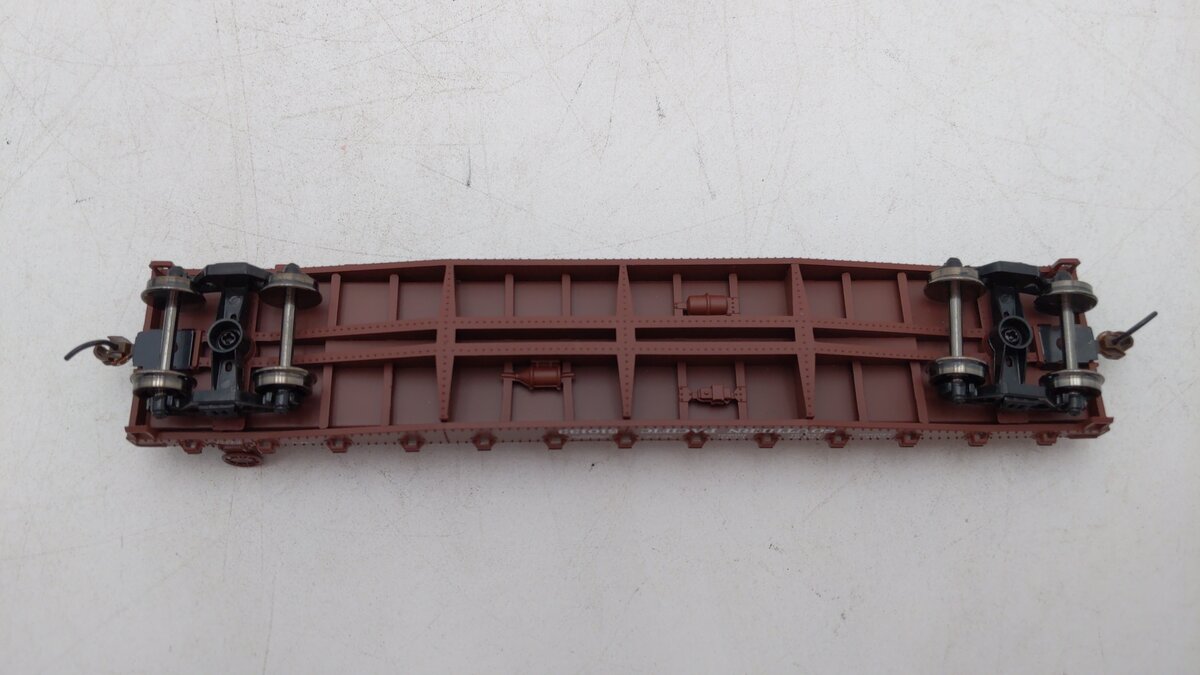 Roundhouse 14511 HO Southern Pacific 50' Flat Car w/Stakes #510133