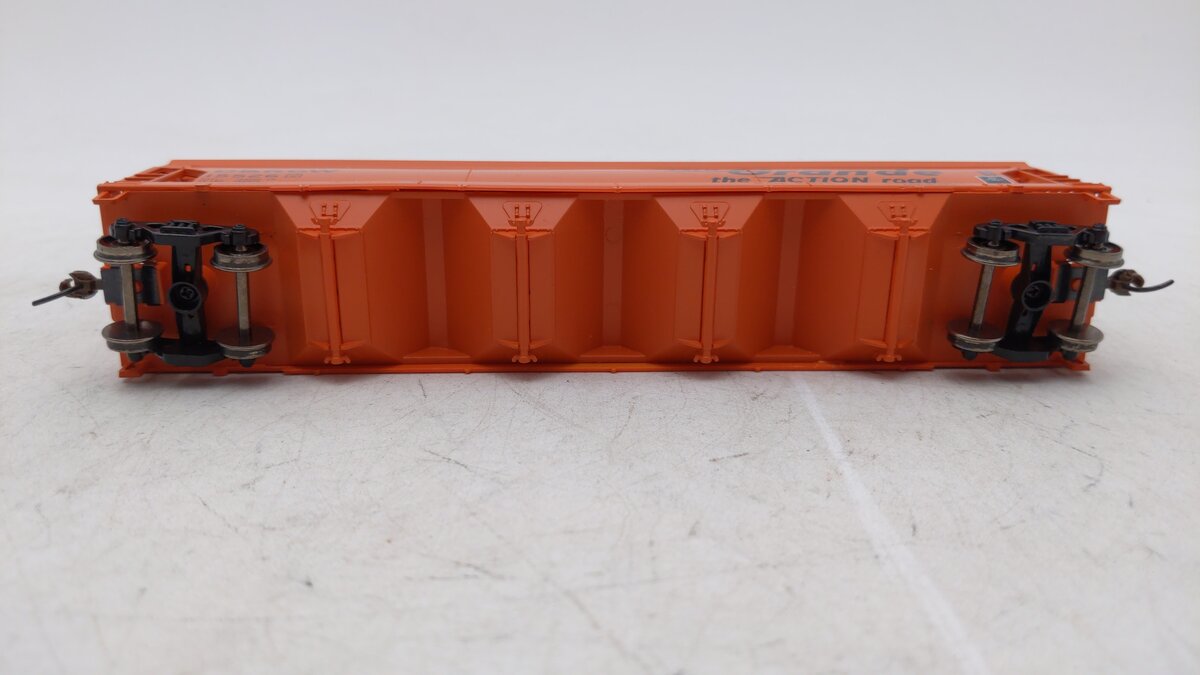 Roundhouse 15208 HO Denver & Rio Grande Western ACF Centerflow Hopper #15526