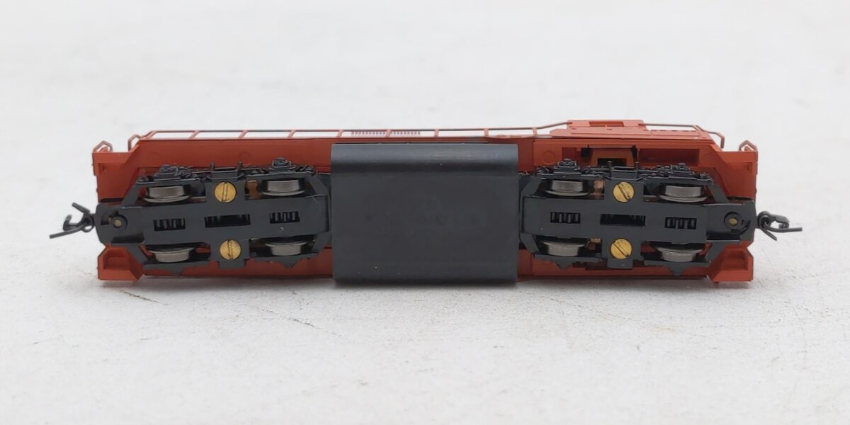 Micro-Trains 98101132 Z ICG EMD GP35 Powered Diesel Locomotive #2505