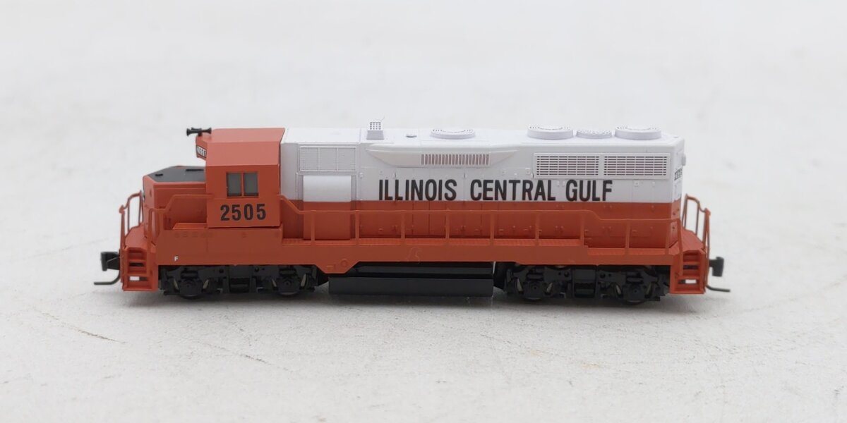 Micro-Trains 98101132 Z ICG EMD GP35 Powered Diesel Locomotive #2505