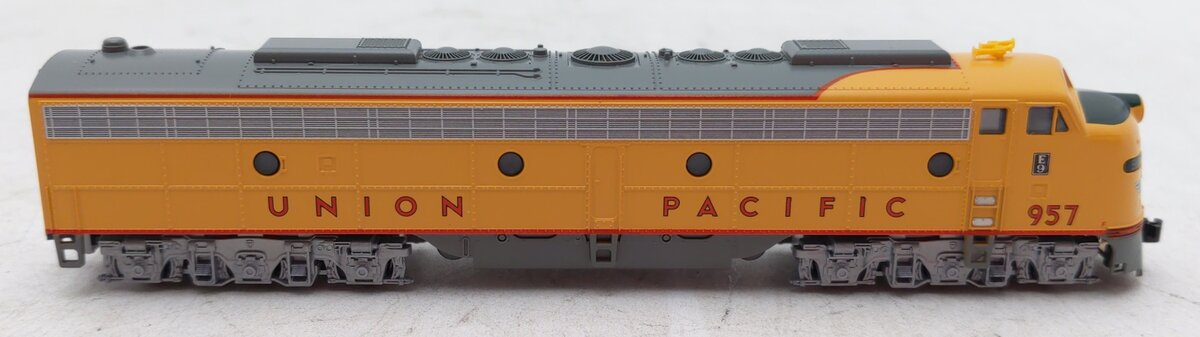 Kato 176-5317-DCC N Union Pacific Nose Herald E9A Diesel Locomotive #957 w/DCC