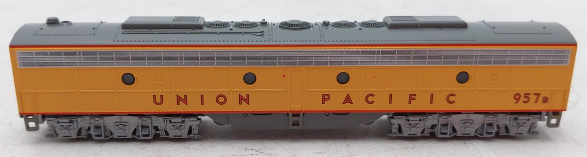 Kato 176-5354-DCC N Union Pacific E9B Diesel with DCC #957B