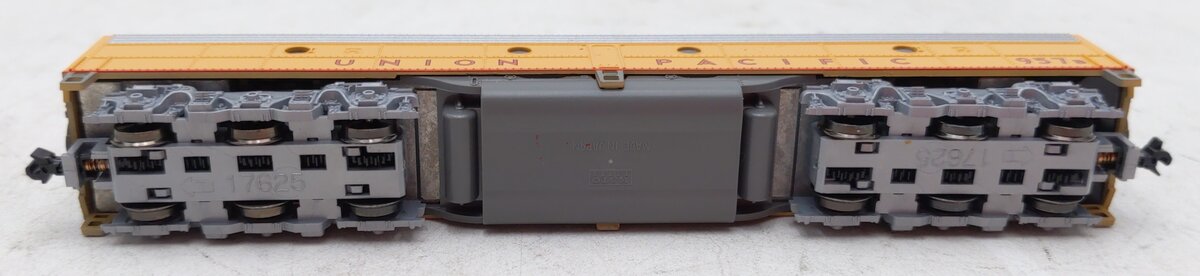 Kato 176-5354-DCC N Union Pacific E9B Diesel with DCC #957B
