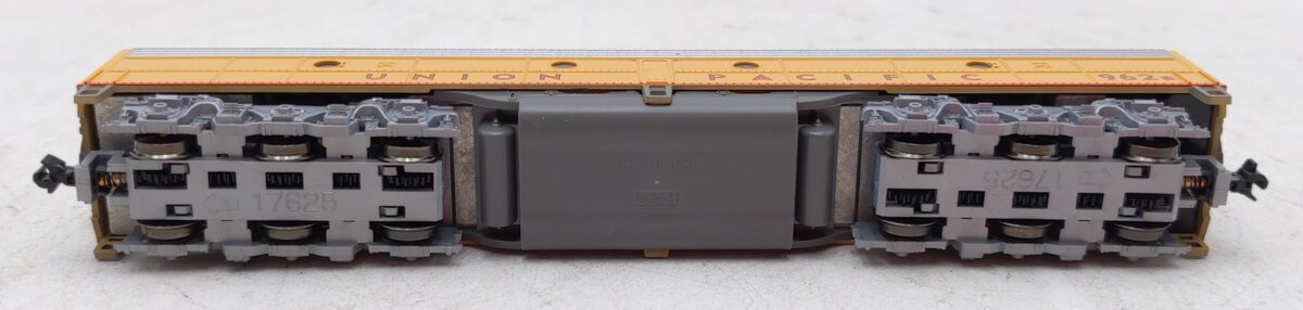 Kato 176-5355-DCC N Union Pacific EMD E9B Diesel with DCC #962B