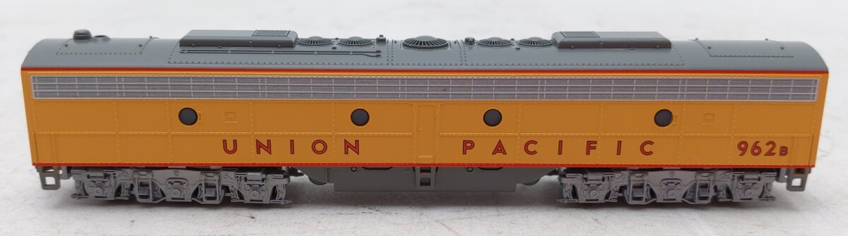 Kato 176-5355-DCC N Union Pacific EMD E9B Diesel with DCC #962B