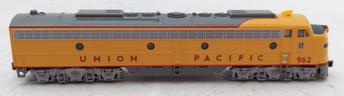 Kato 176-5318-DCC N Union Pacific Nose Herald E9A Diesel Locomotive w/DCC #962