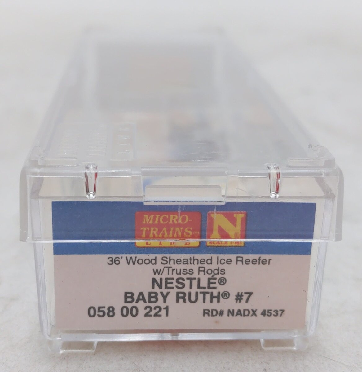 Micro-Trains 05800221 N Baby Ruth 36' Wood Sheathed Reefer #4537