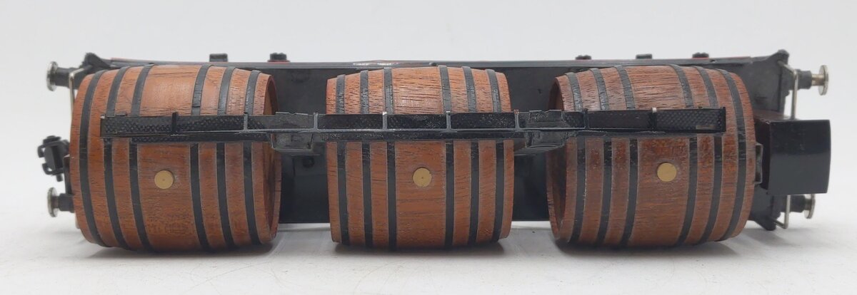 Paya 1361 O Gauge Wine Barrel Flatcar/Box