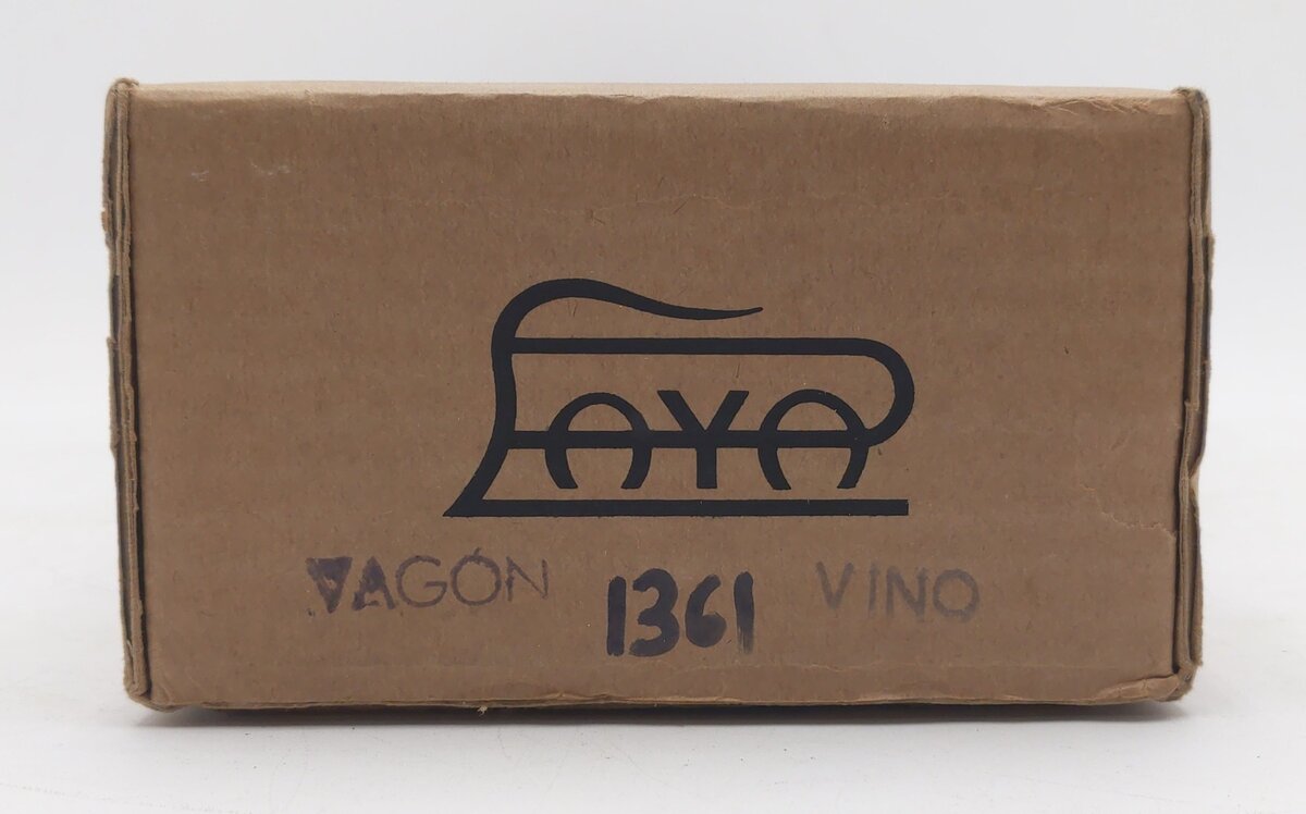 Paya 1361 O Gauge Wine Barrel Flatcar/Box