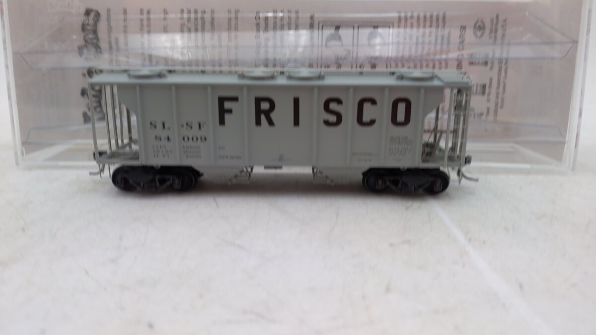 Kadee 8030 HO Frisco PS-2 2-Bay Covered Hopper #84009