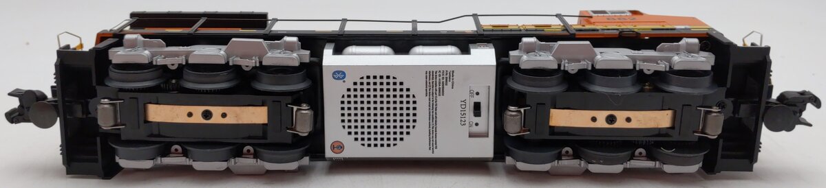 Lionel 2234180 O BNSF Dash 8 LionChief Diesel Locomotive #882