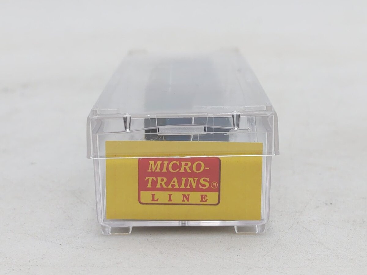 Micro-Trains 98002260 Z MP F7 Powered B-Unit Diesel Locomotive #883B