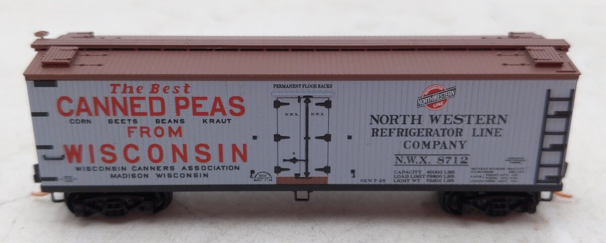 Micro-Trains 04900840 N NWX 40' Double Sheathed Wood Reefer #8712