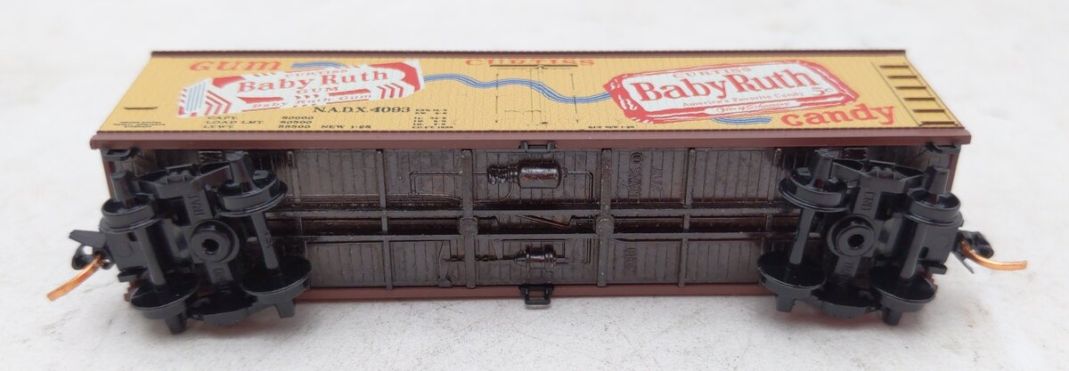 Micro-Trains 04900710 N Baby Ruth Candy 40' Double Sheathed Wood Reefer #4093