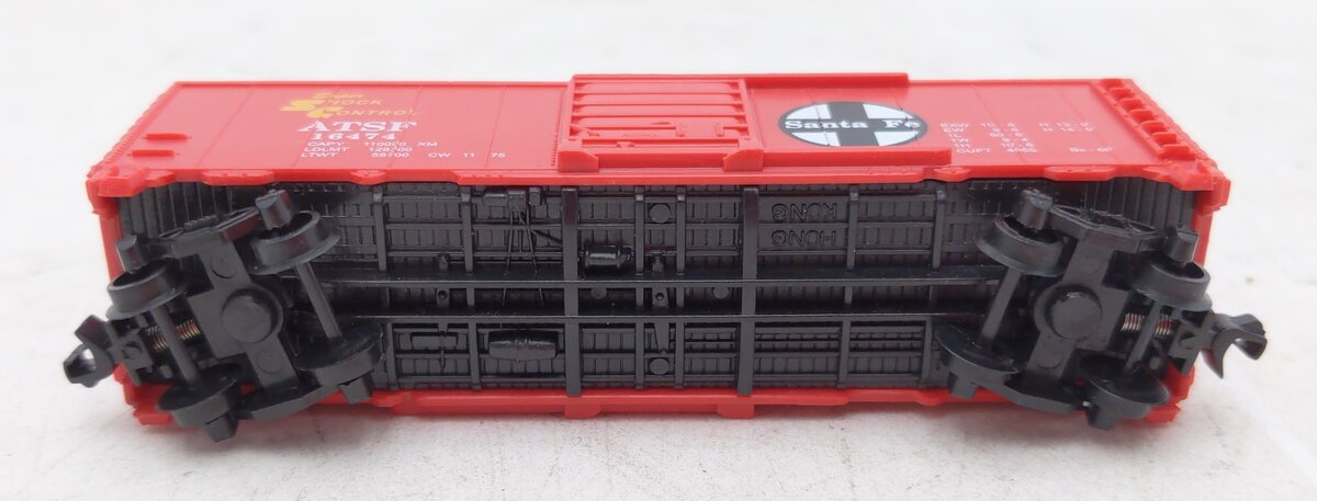 Model Power 83438 N 40' ATSF Boxcar #16474