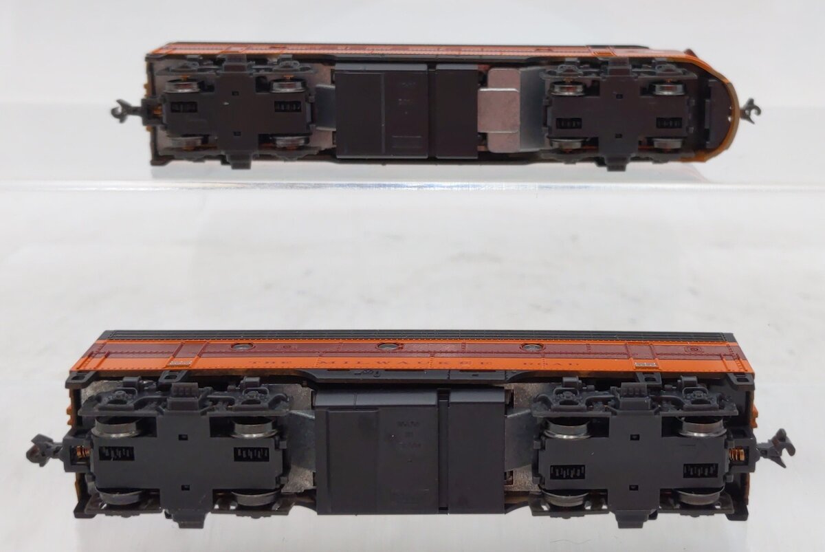 Kato 106-0431-LS N Milwaukee Railroad EMD FP7A & F7B 90A/90B with ESU LokSound