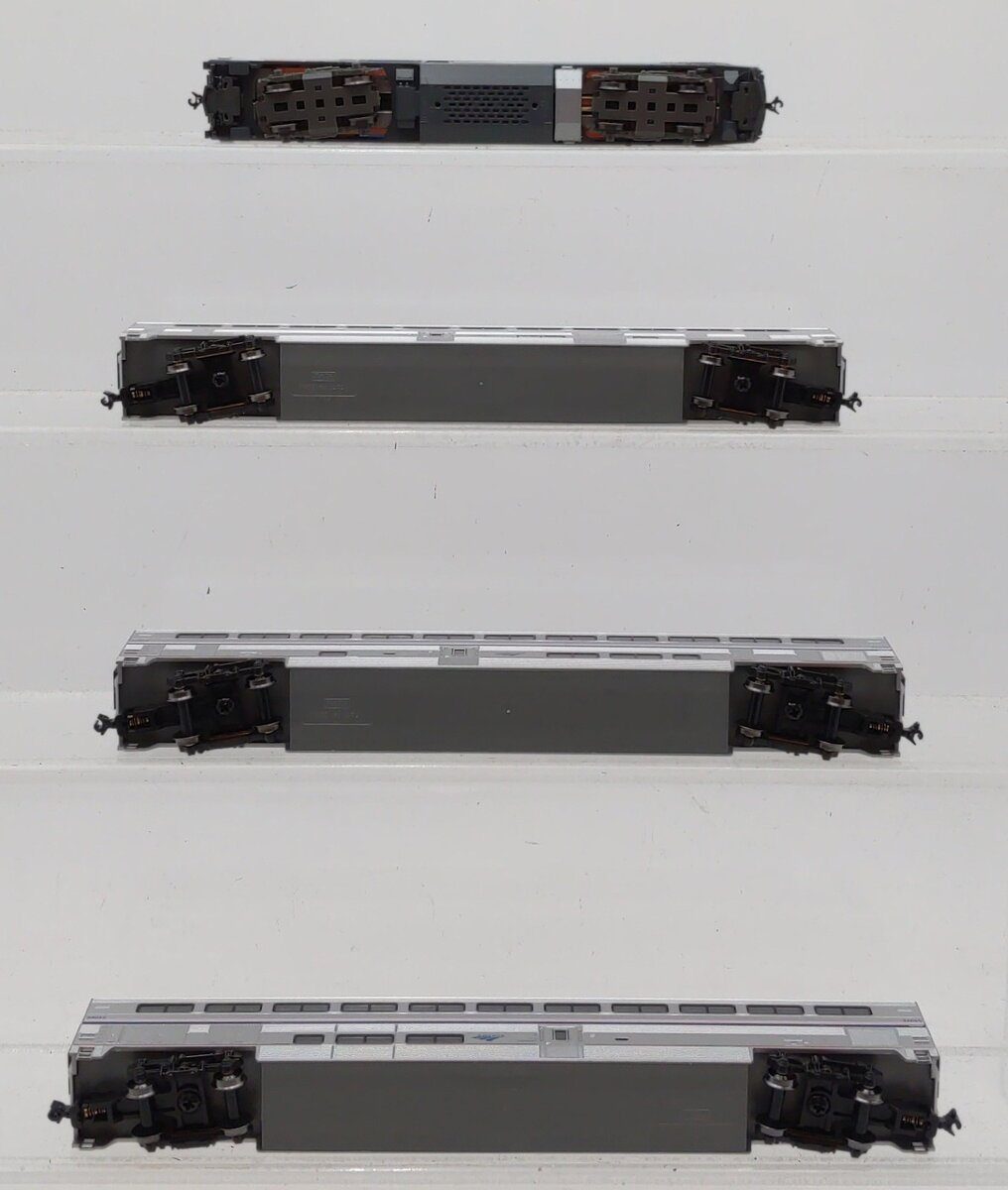 Kato 10-1788-DCC N AMTK ALC-42 & Superliner Pass Car w/Digitrax DCC (Set of 4)
