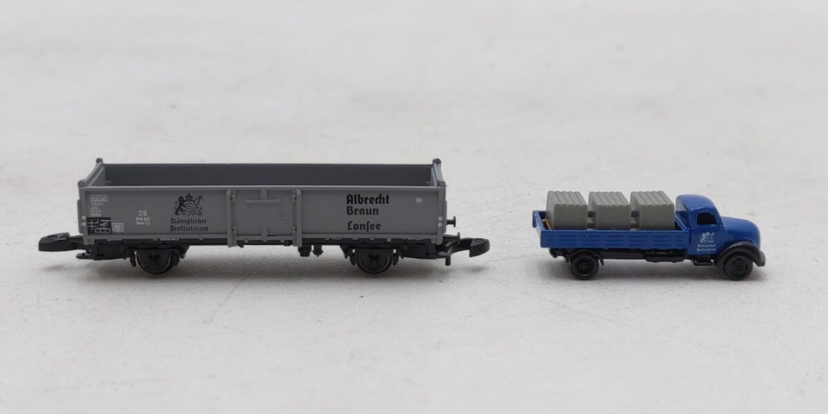 Marklin 80024 Z High-Side Gondola with Flagstone Load