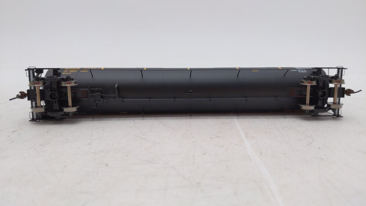 Athearn 96410 HO UTLX 33,900 Gallon LPG Early Tank Car #950271