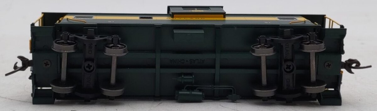 Atlas 20005018 HO Scale Rutland Extended Vision Caboose #51 (Green/Yellow)