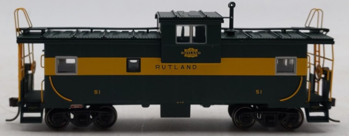 Atlas 20005018 HO Scale Rutland Extended Vision Caboose #51 (Green/Yellow)