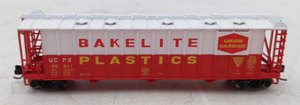 Atlas 50006331 N Bakelite Plastics RTR 3500 Dry-Flo Covered Hopper #50211
