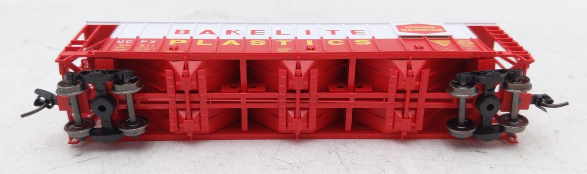 Atlas 50006331 N Bakelite Plastics RTR 3500 Dry-Flo Covered Hopper #50211