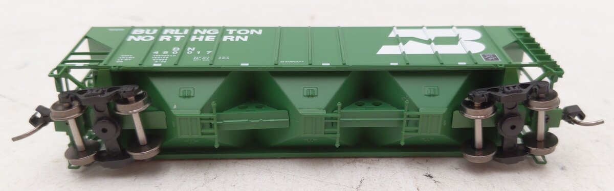 Atlas 50005731 N Burlington Northern RTR PS 4000 Covered Hopper #450017