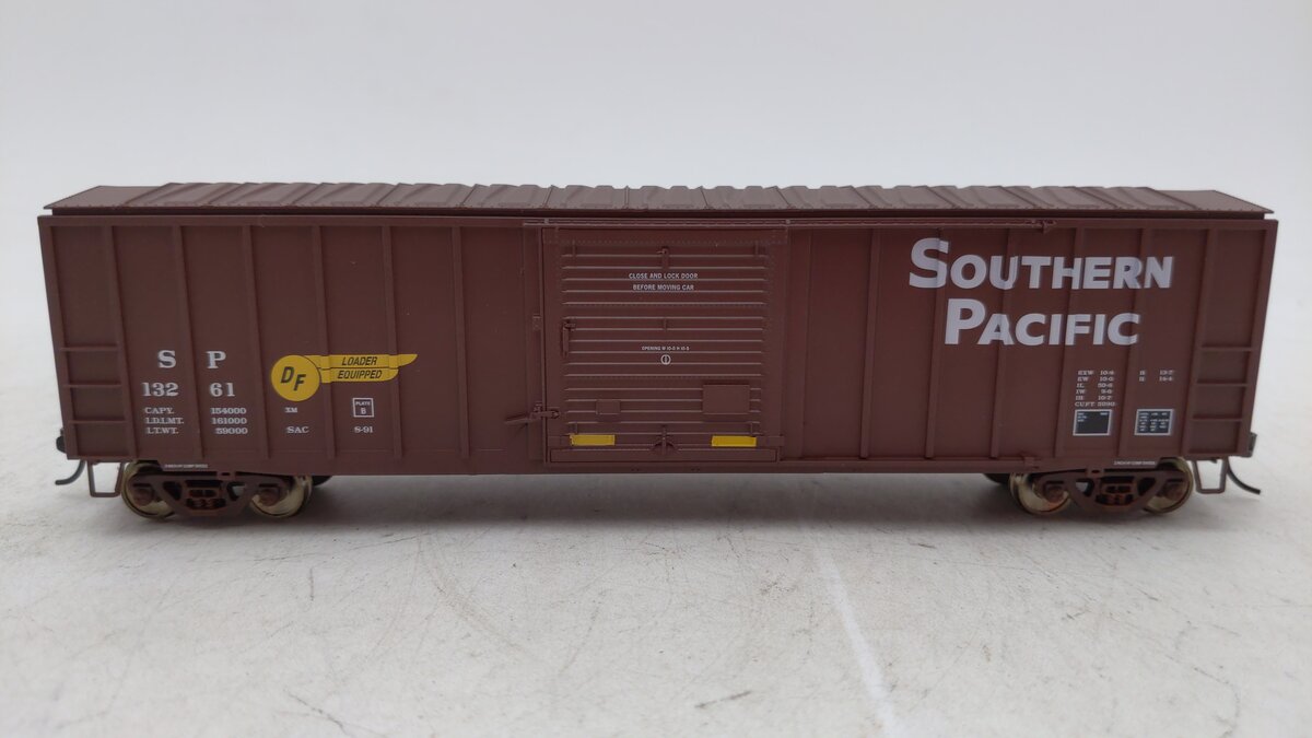 Walthers 910-2120 HO Southern Pacific 50' Exterior Post Boxcar #13261